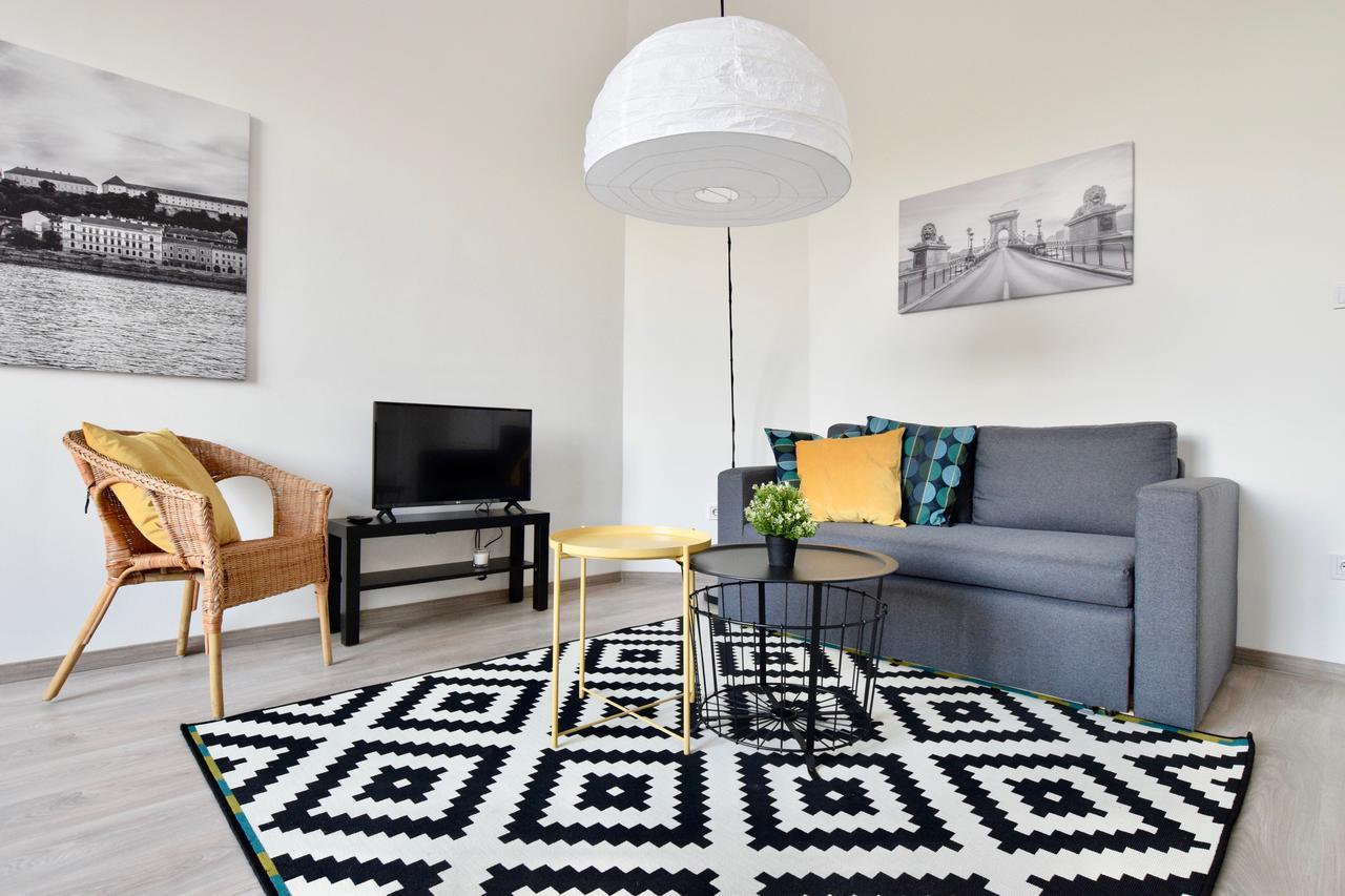 Standard Apartment By Hi5 - Bazilika Suite Budapest Eksteriør bilde