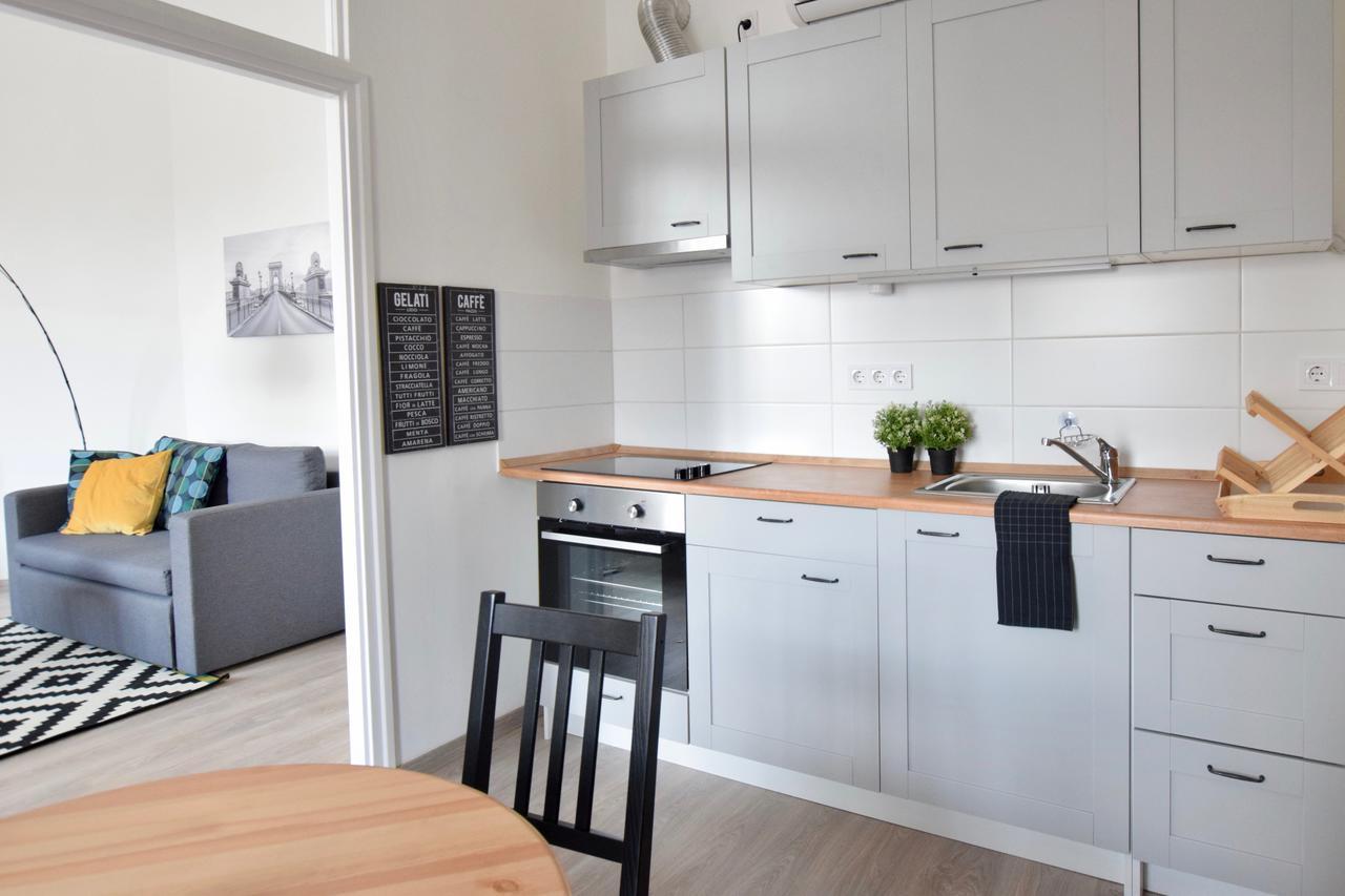 Standard Apartment By Hi5 - Bazilika Suite Budapest Eksteriør bilde