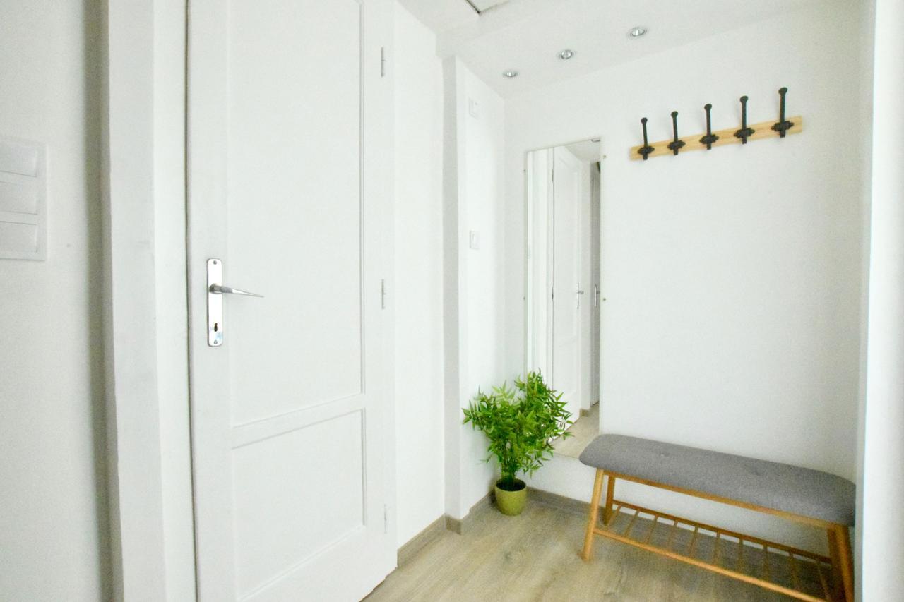 Standard Apartment By Hi5 - Bazilika Suite Budapest Eksteriør bilde