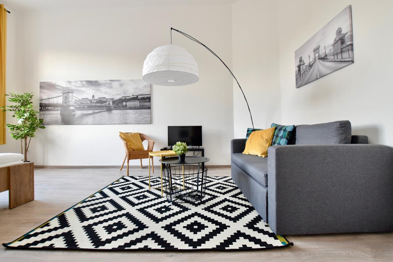 Standard Apartment By Hi5 - Bazilika Suite Budapest Eksteriør bilde
